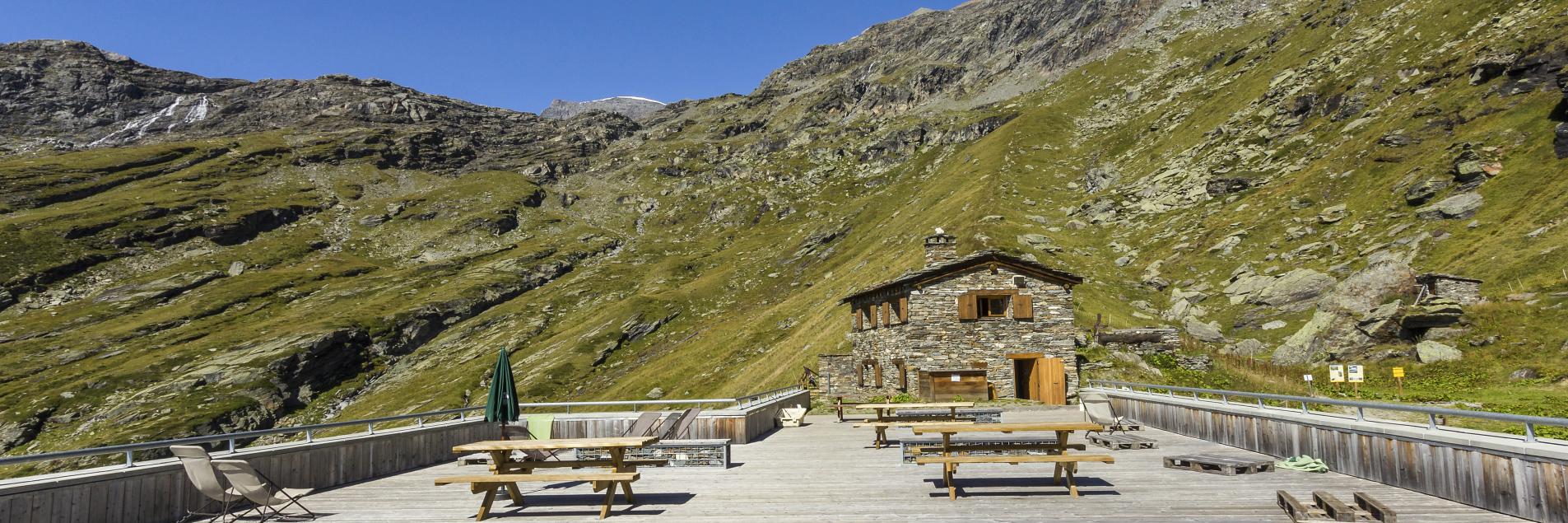 Le Refuge Des Trois Diables refuge-arpont.vanoise.com
